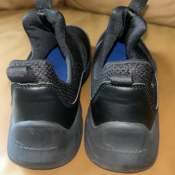 NWOT WOMAN CHAMPION LEGEND LO SLIP-ON RUNNING SHOES 7•5 - Picture 2 of 5